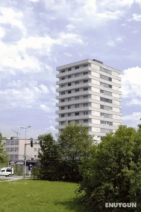 Swiss Star Tower - Öne Çıkan Resim