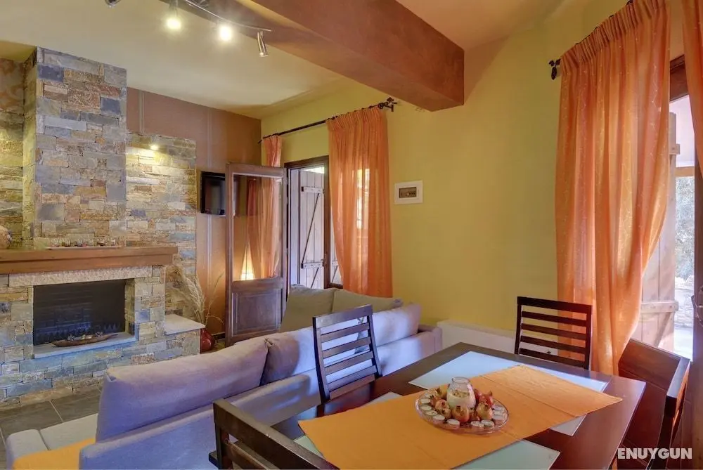 Symmetron Suites - Öne Çıkan Resim