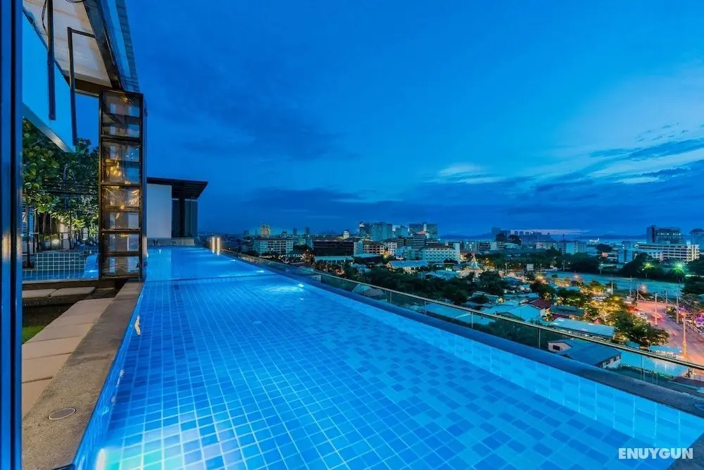 T PATTAYA HOTEL - Öne Çıkan Resim