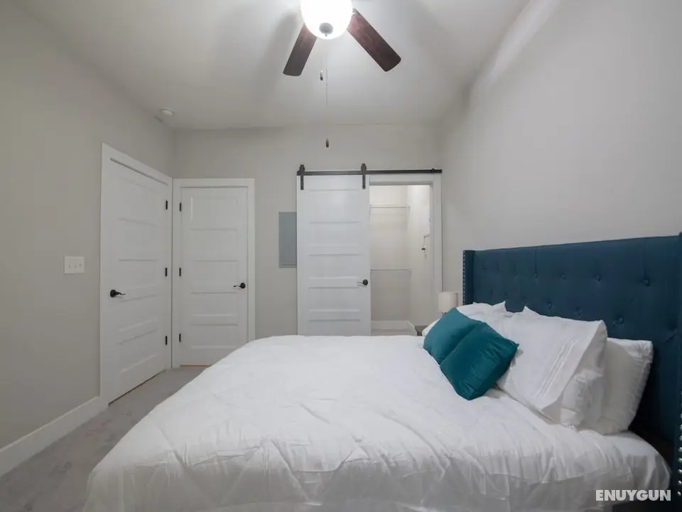 T And T Commercial Housing - Öne Çıkan Resim