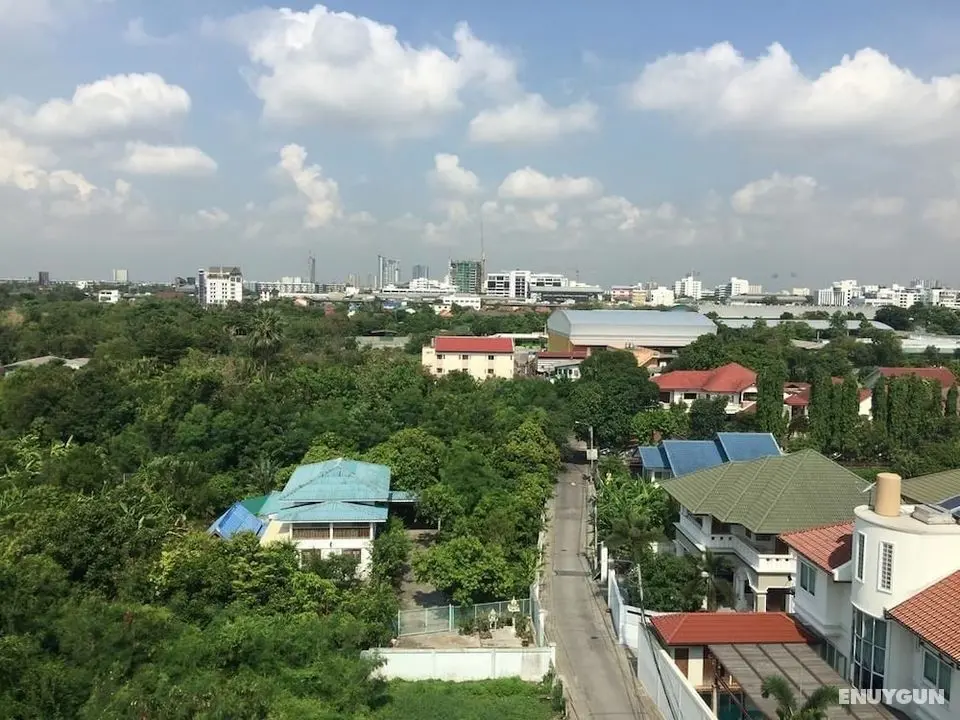 T9 Muang Thong Thani Condo - Dış Mekan
