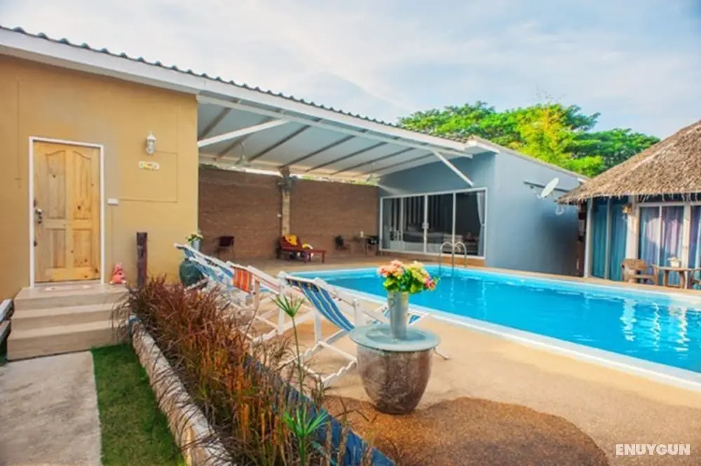 Tahjeen River Home - Havuz
