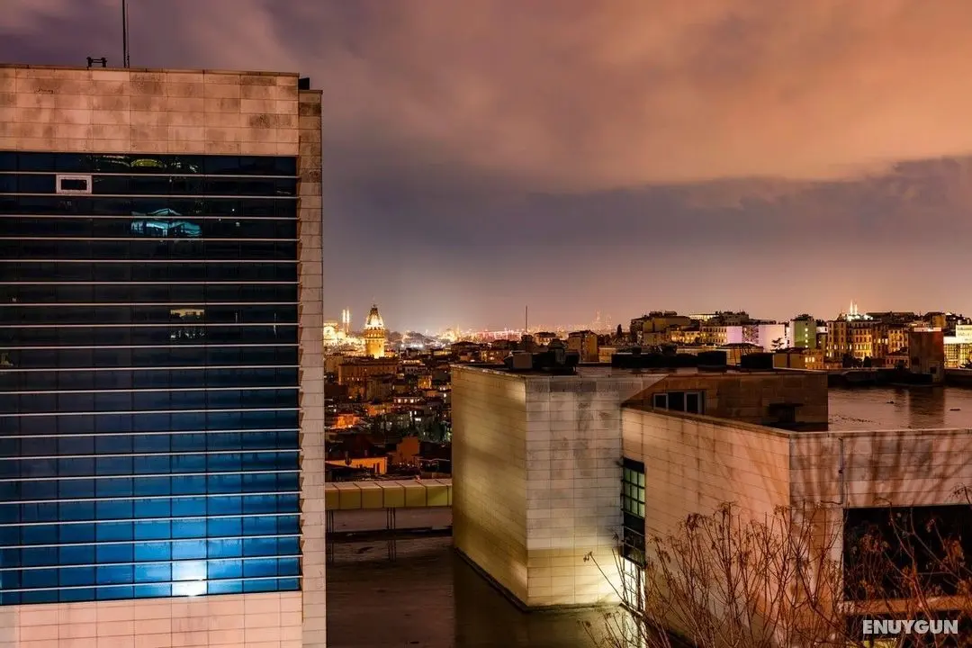 Taksim Avenue - Manzara / Peyzaj