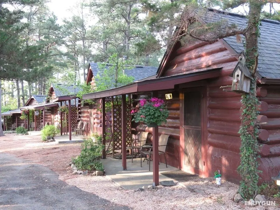 Tall Pines Inn - Öne Çıkan Resim