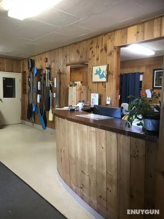 Tally-Ho Inn - Lobi