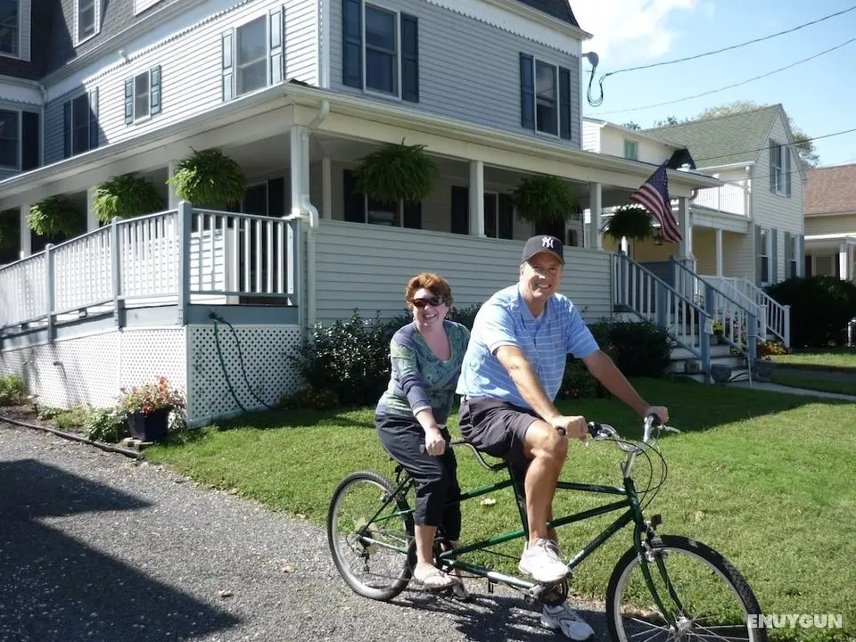 Tandem Bike Inn - Öne Çıkan Resim