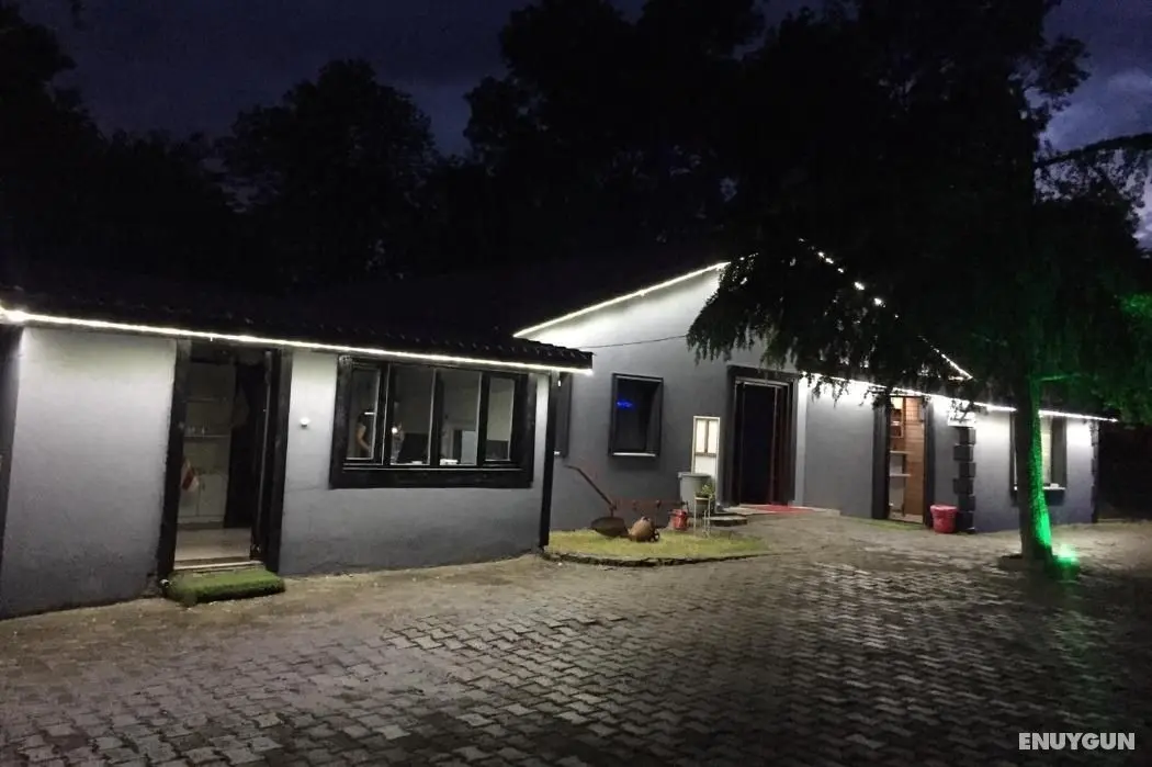 Tarlam Butik Otel - Gece Görünümü