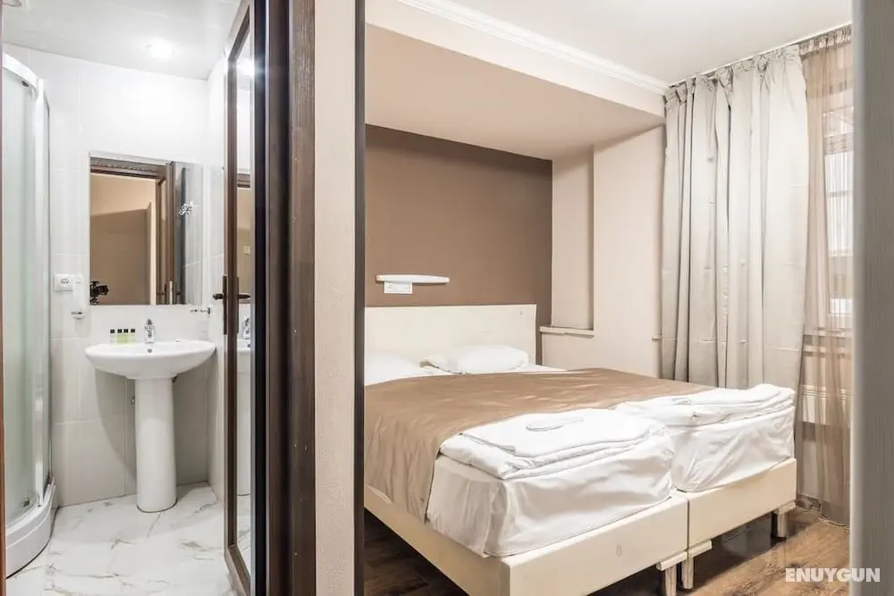 Hotel Tbilisi Central by Mgzavrebi - Öne Çıkan Resim