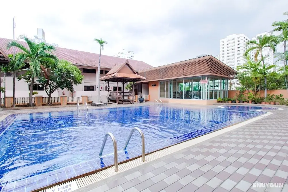 Tèja Hotel Bangkok at Nana - Havuz