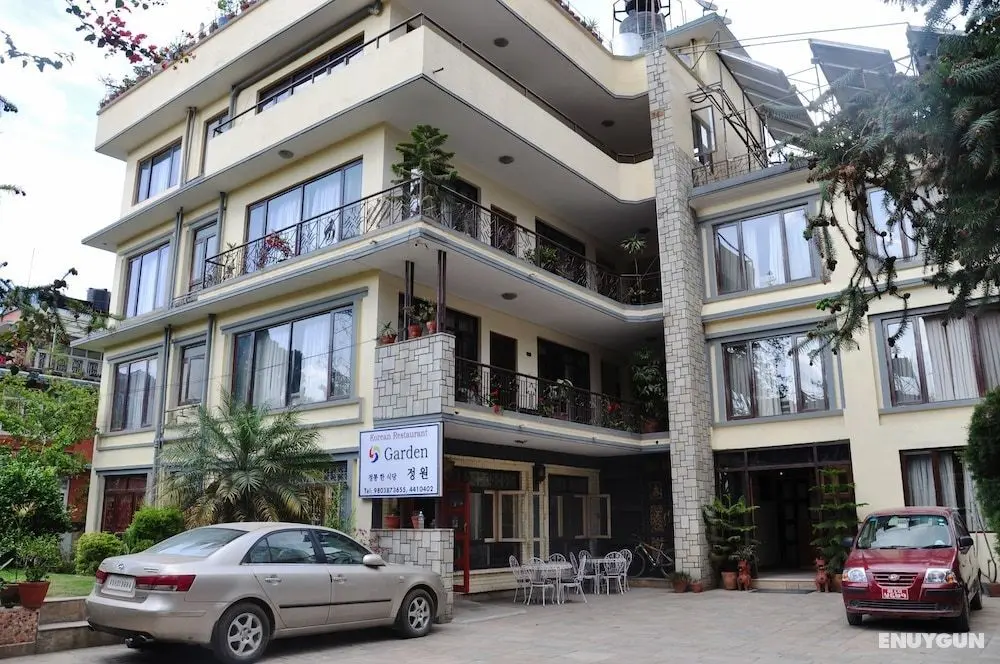 Temple Tiger Thamel Apartment - Otopark