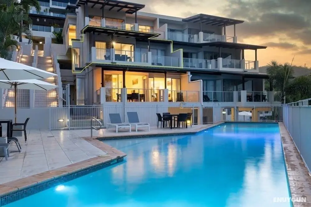Temptation at Airlie Beach - Öne Çıkan Resim