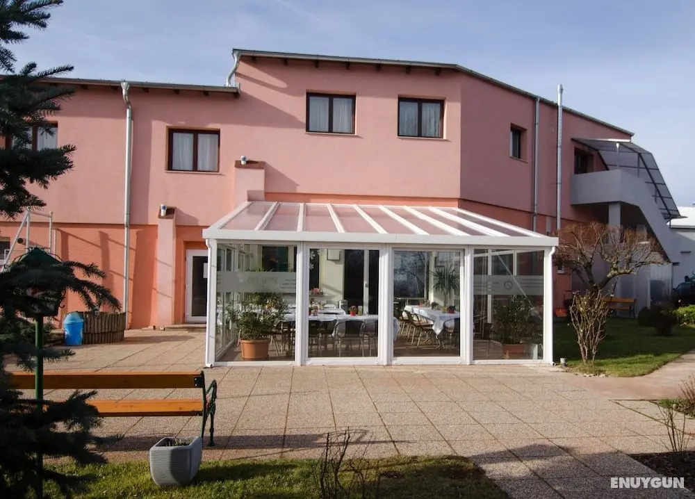 Hotel & Tenniscenter Khail - Dış Mekan