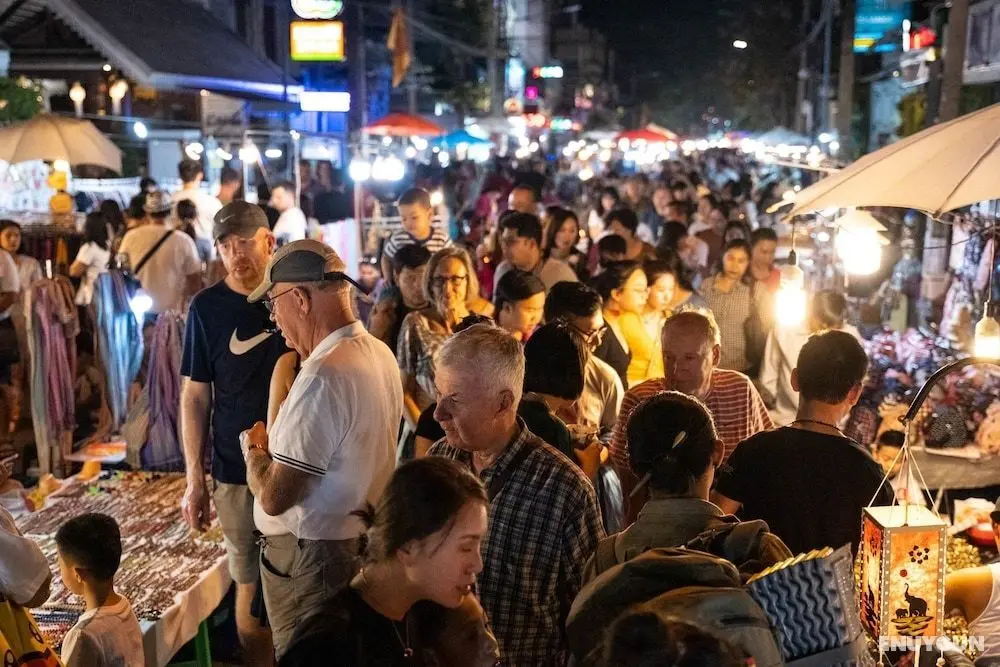Thailand wow Guesthouse - Hostel - Adults Only - Yerinde Yemek