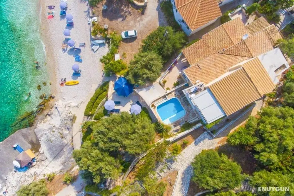 Villa Thalassa Large Private Pool Walk to Beach Sea Views A C Wifi Car Not Required - 920 - Öne Çıkan Resim