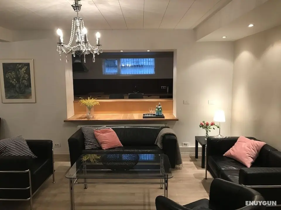 Theater Row Apartments - Öne Çıkan Resim