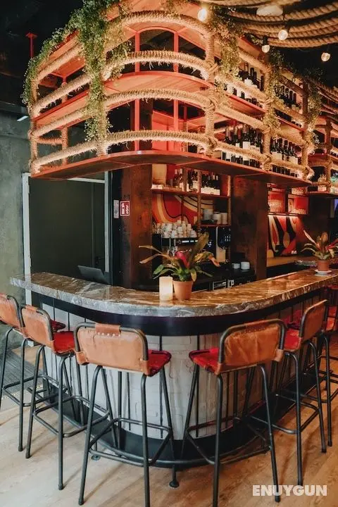 This Hostel - Lobi