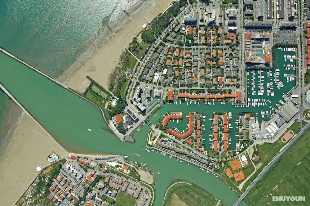 Three-room Apartment a Stones Throw From the sea for 5 by Beahost Rentals - Dış Mekan