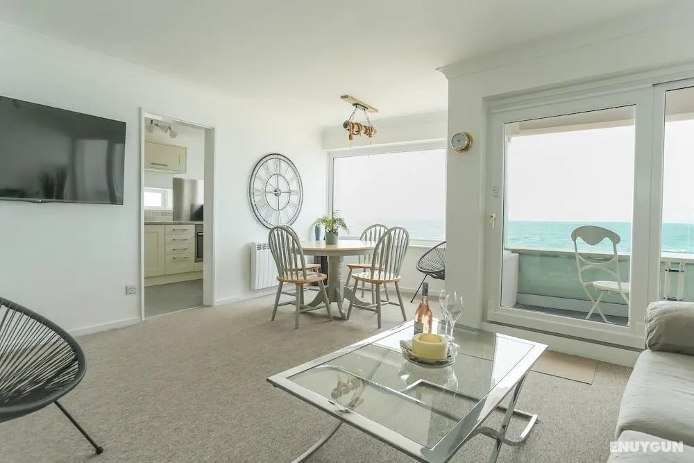 Tides - Beach Front Apartment in Bracklesham Bay - Öne Çıkan Resim