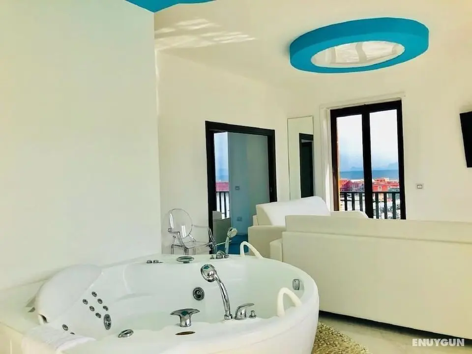 Tiffany's Boutique Suite & Residence - Öne Çıkan Resim
