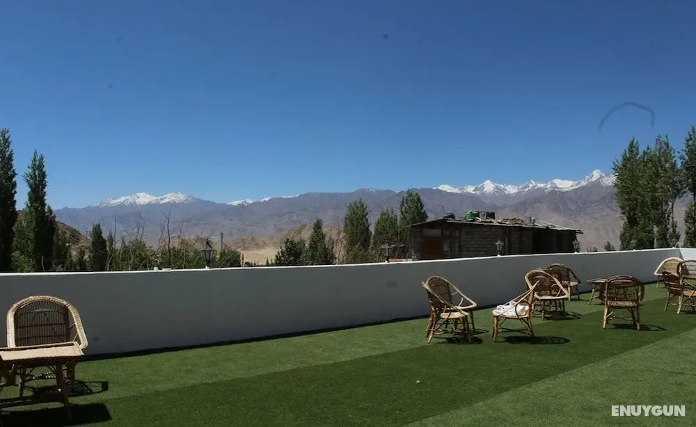 TIH Hotel Chonjor Residency - Oda Düzeni