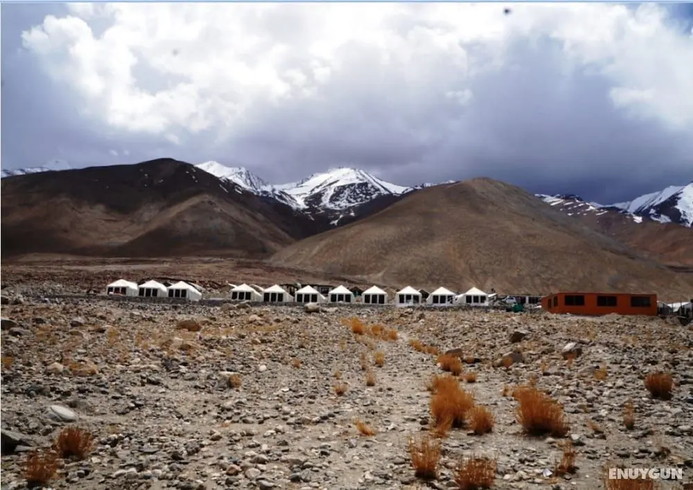 TIH Ladakh Summer Camp Pangong - Oda Manzaraları