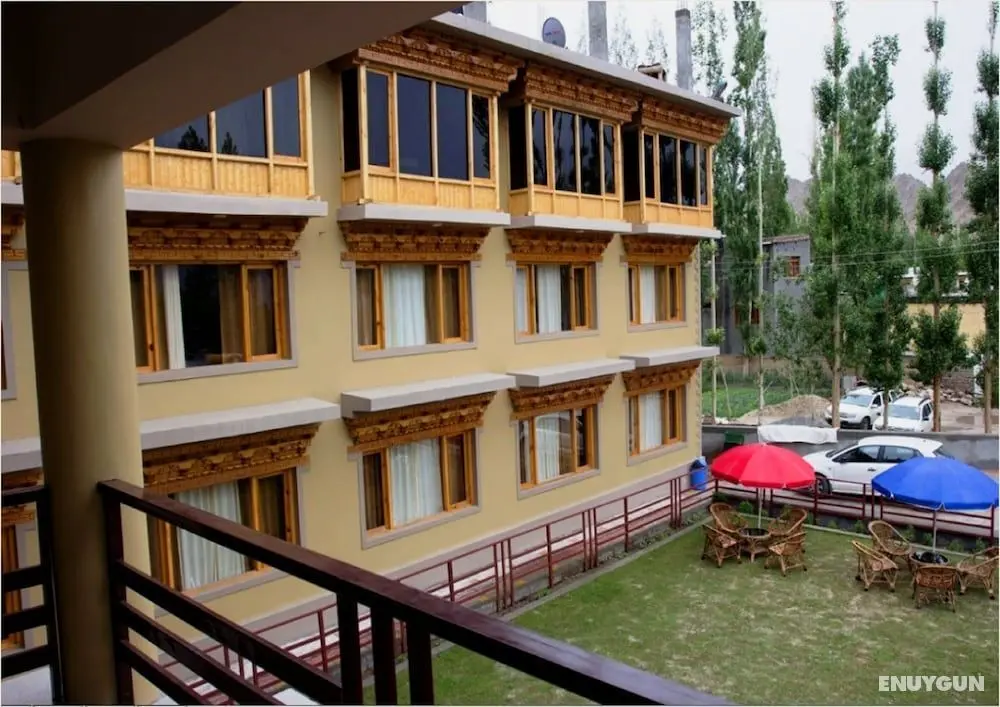 TIH Hotel Latso - Dış Mekan