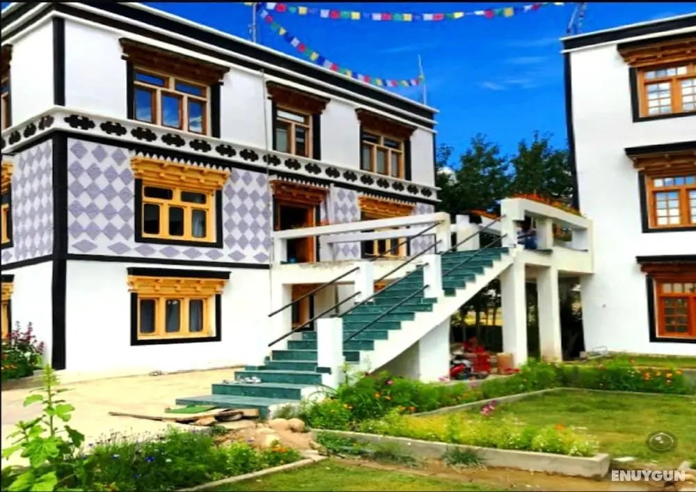 TIH - Hotel Omasila - Padum - Öne Çıkan Resim