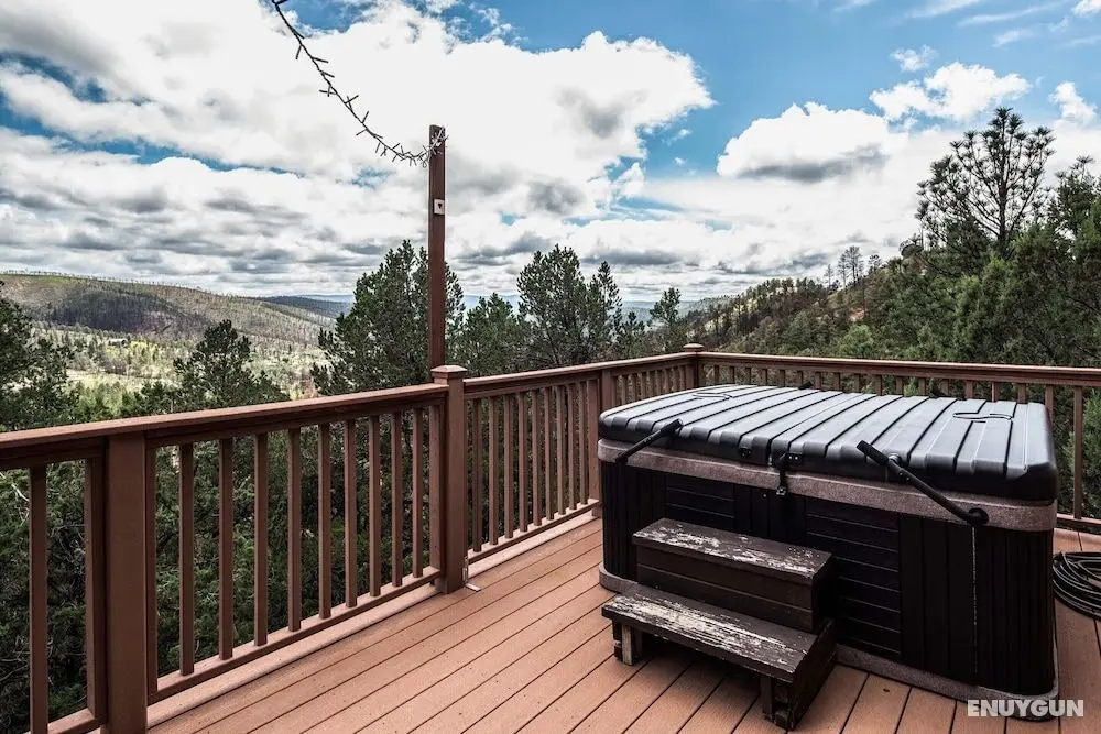Timberline Hideaway - Öne Çıkan Resim