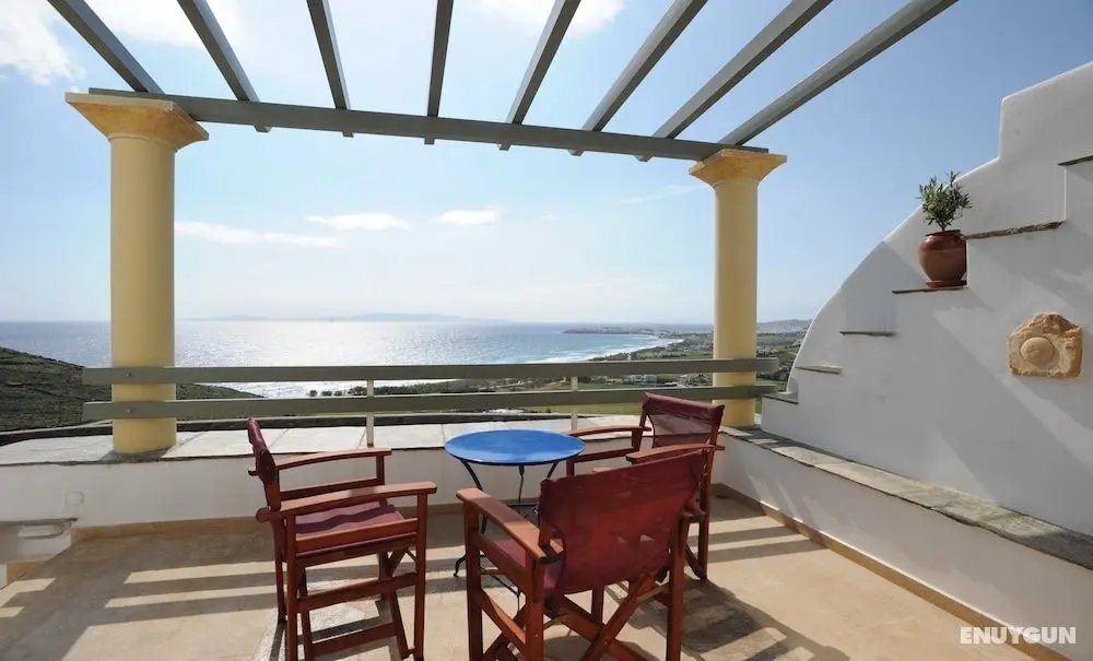 Tinos View - Öne Çıkan Resim