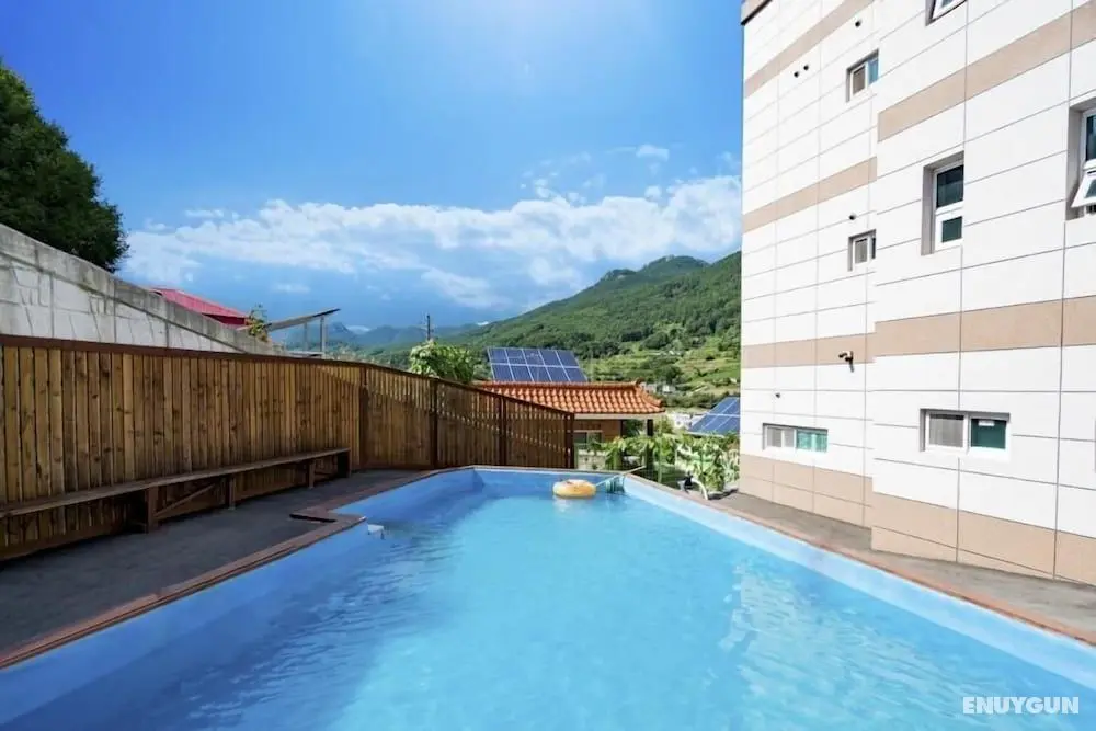 Tongyoung Misung Sweet Pension - Dış Mekan