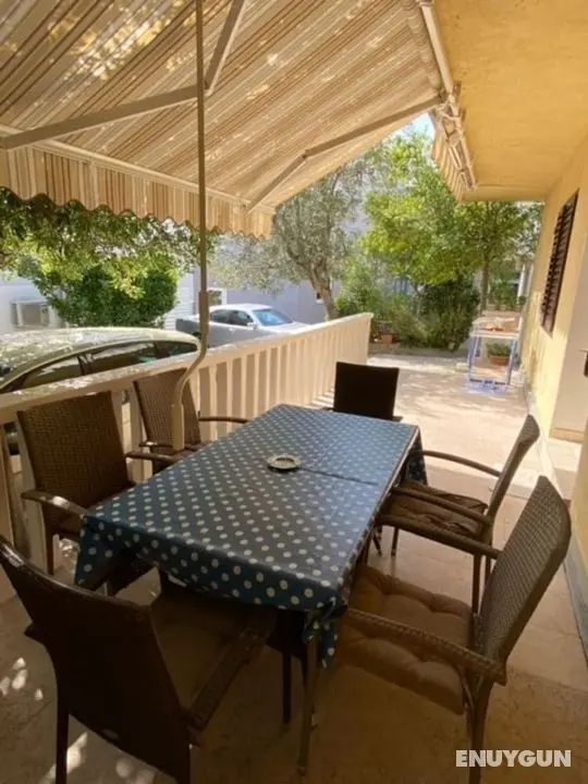 Toni - 150m From Pebble Beach - A1 Veliki - Öne Çıkan Resim