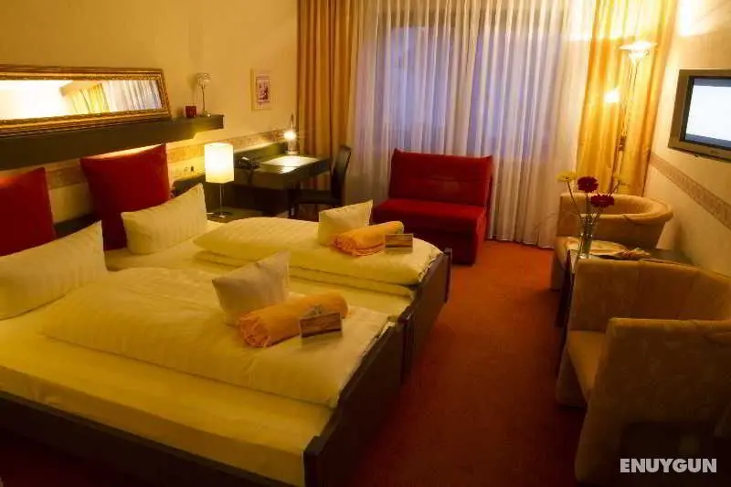 Top Budget Hotel SIEBEN SCHWABEN - Oda