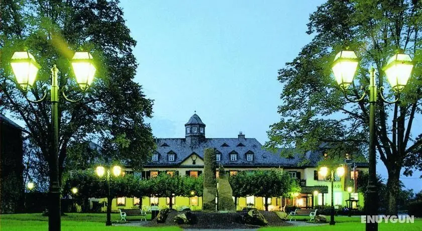 TOP Jagdschloss Hotel Niederwald - Genel