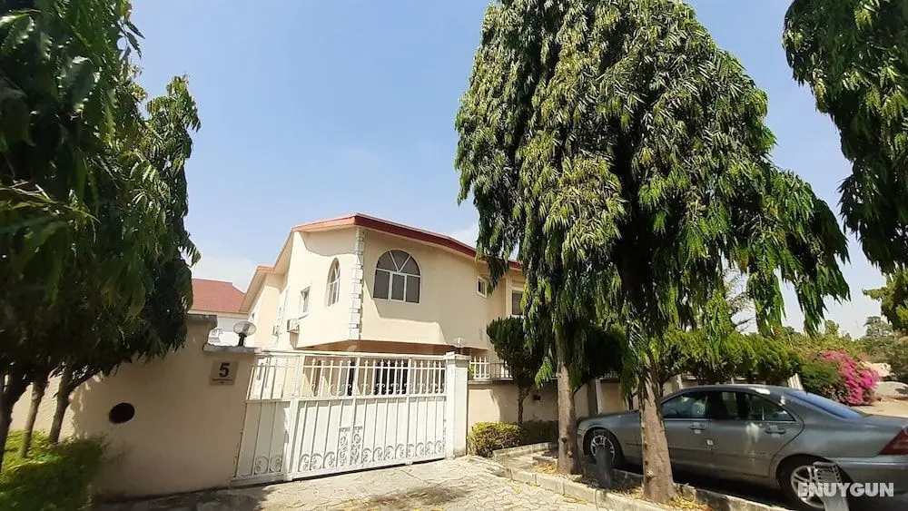 Top-Notch Suites and Apartments - Öne Çıkan Resim