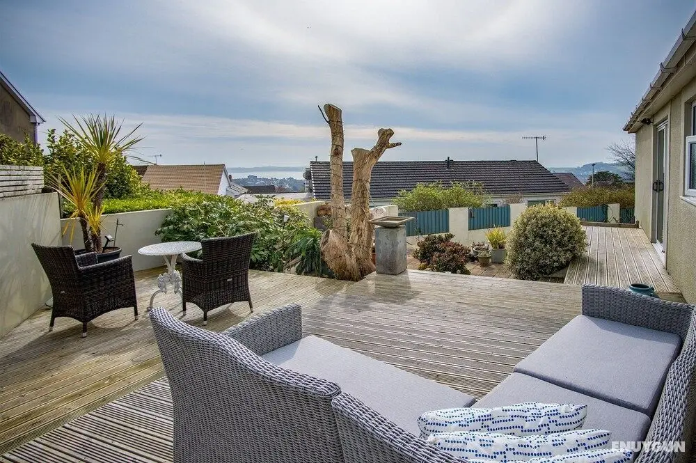 Town Heights - 3 Bedroom - Tenby - Öne Çıkan Resim