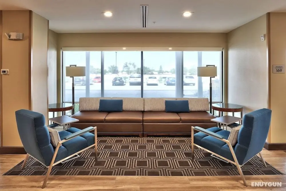 TownePlace Suites by Marriott Albuquerque Old Town - Lobi