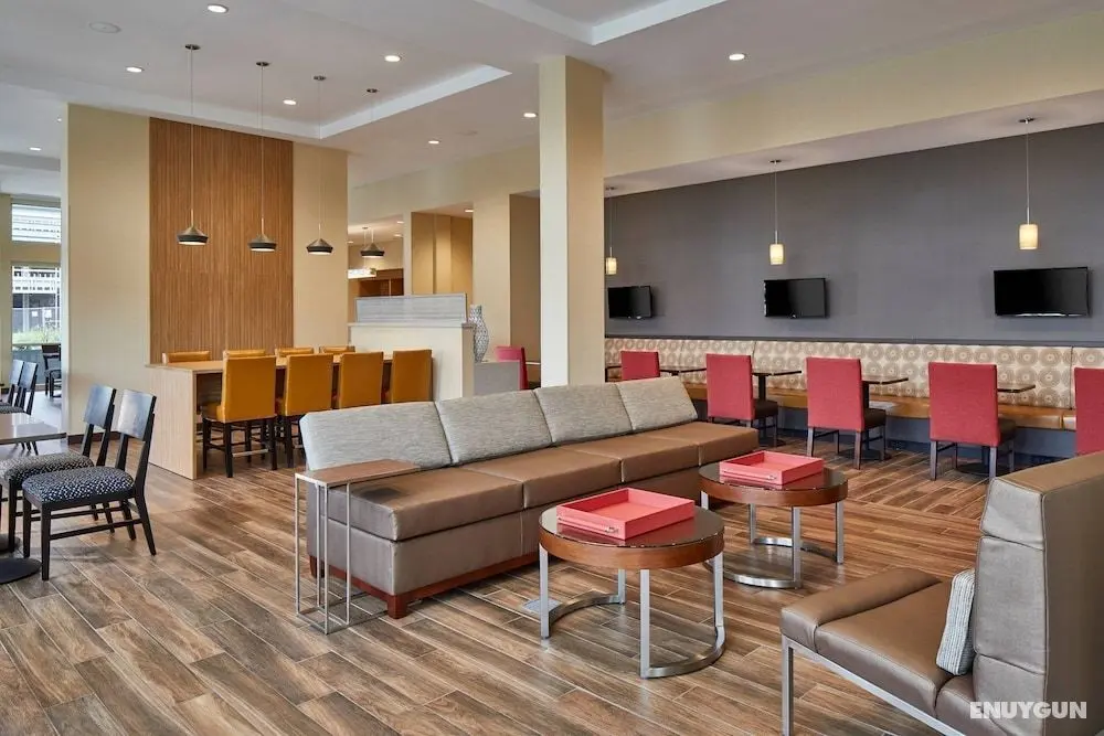 TownePlace Suites by Marriott Columbus North - OSU - Lobi