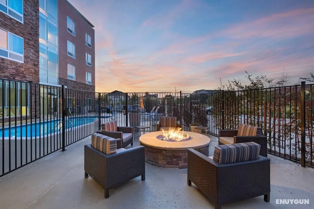 TownePlace Suites by Marriott Dallas DFW Airport North/Irving - Misafir Tesisleri ve Hizmetleri