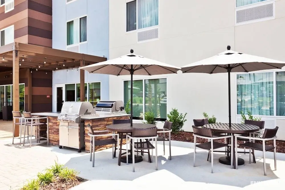 TownePlace Suites by Marriott Montgomery EastChase - Yerinde Yemek