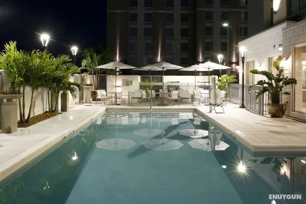 TownePlace Suites by Marriott Orlando Downtown - Havuz