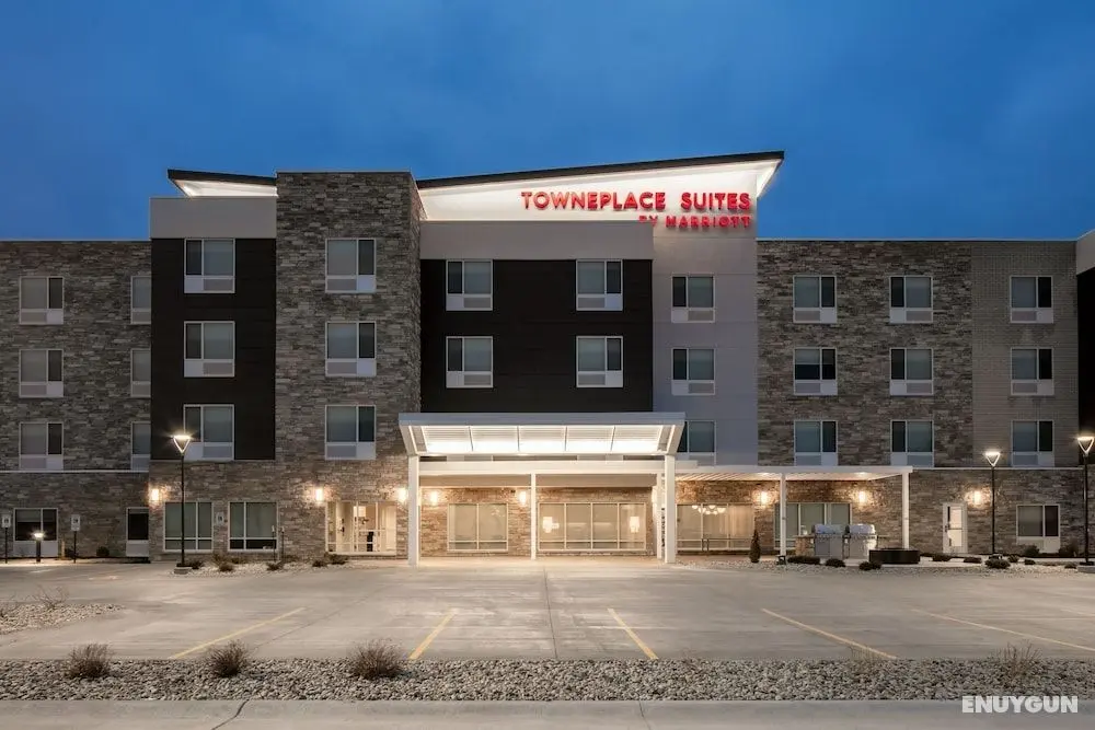 TownePlace Suites by Marriott Oshkosh - Dış Mekan