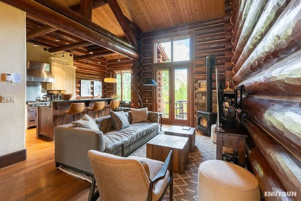 Townhome on the Creek 135 by Avantstay Ski In/ Ski Out Home w/ Hot Tub - Öne Çıkan Resim
