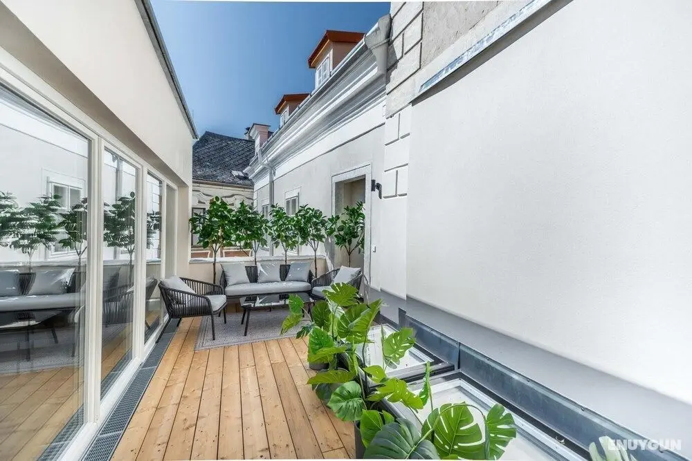 Townhouse Art Collection With Terrace Private Parking King Bed and Air Conditioning - Oda