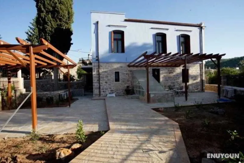 Traditional Hotel Ianthe - Genel