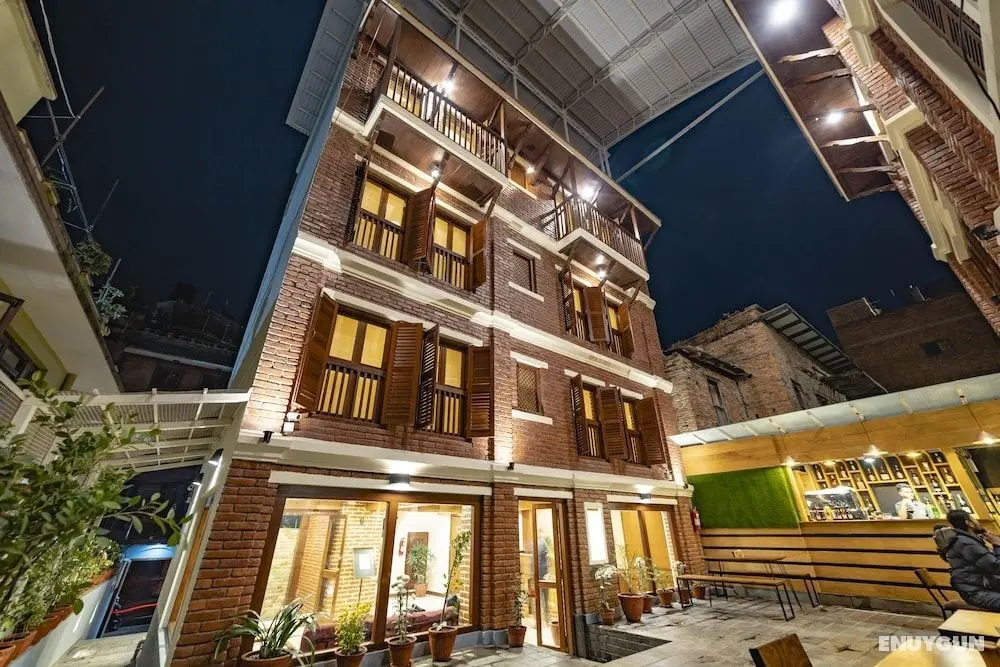 Traditional Stay - Öne Çıkan Resim