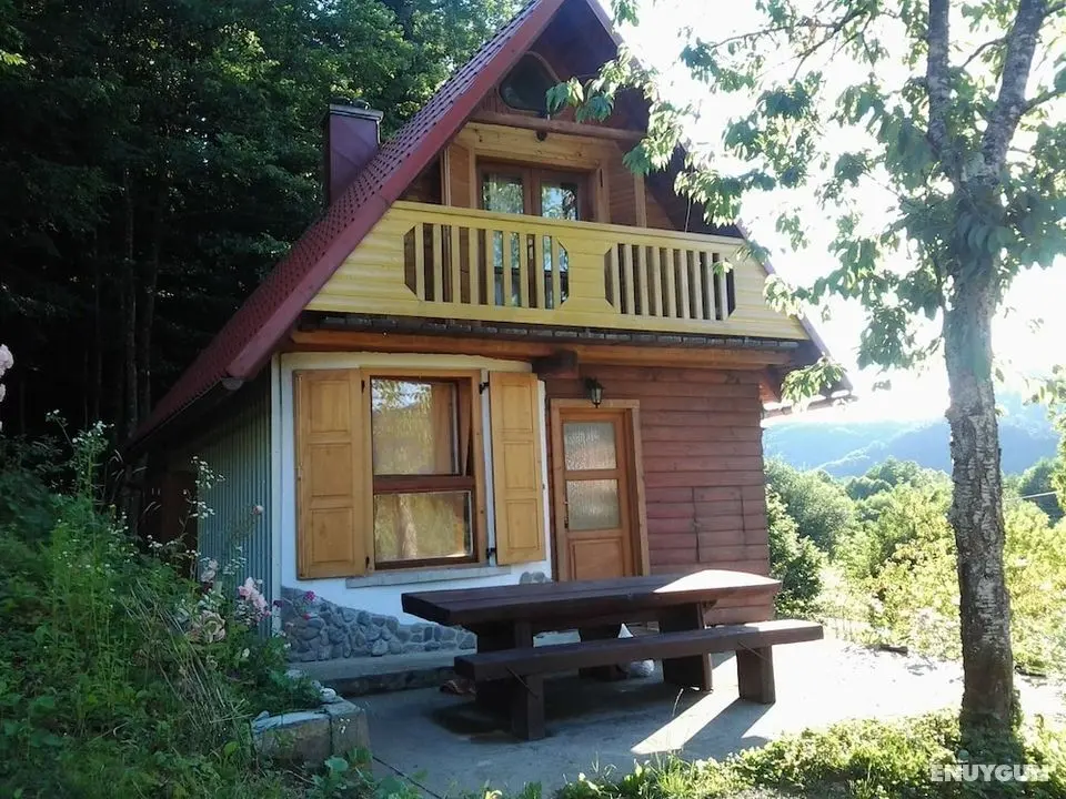 Traditional Wooden House by the River, 2 Rooms With Balconies, Covered Terrace - Dış Mekan