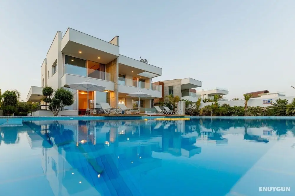 Tranquility Beachfront Villa - Öne Çıkan Resim