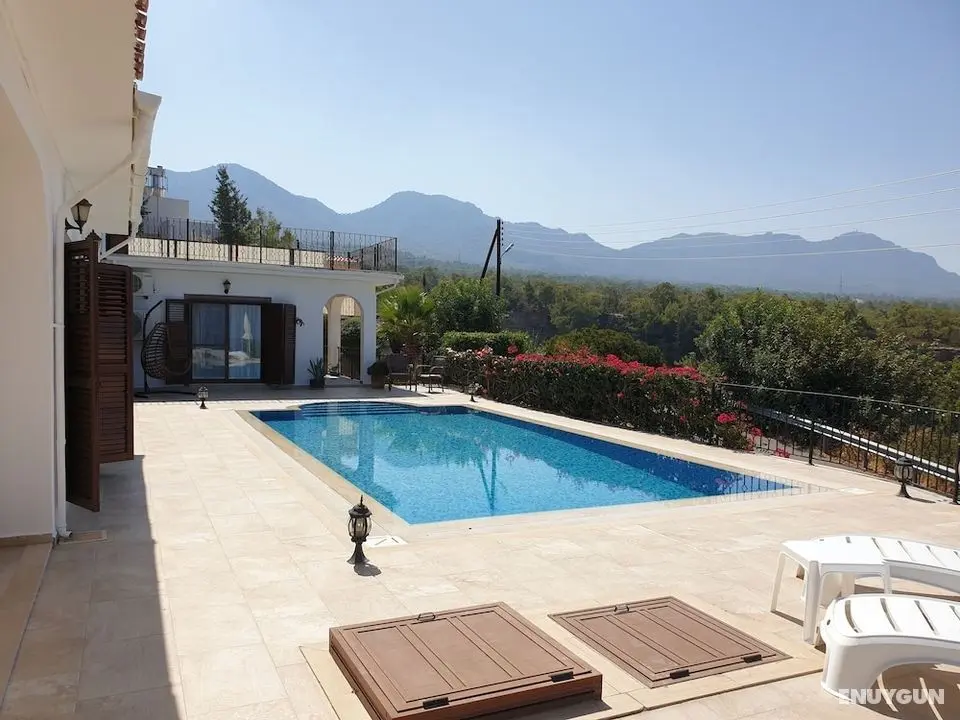 Tranquility is a Four Bedroom Villa in Girne - Öne Çıkan Resim