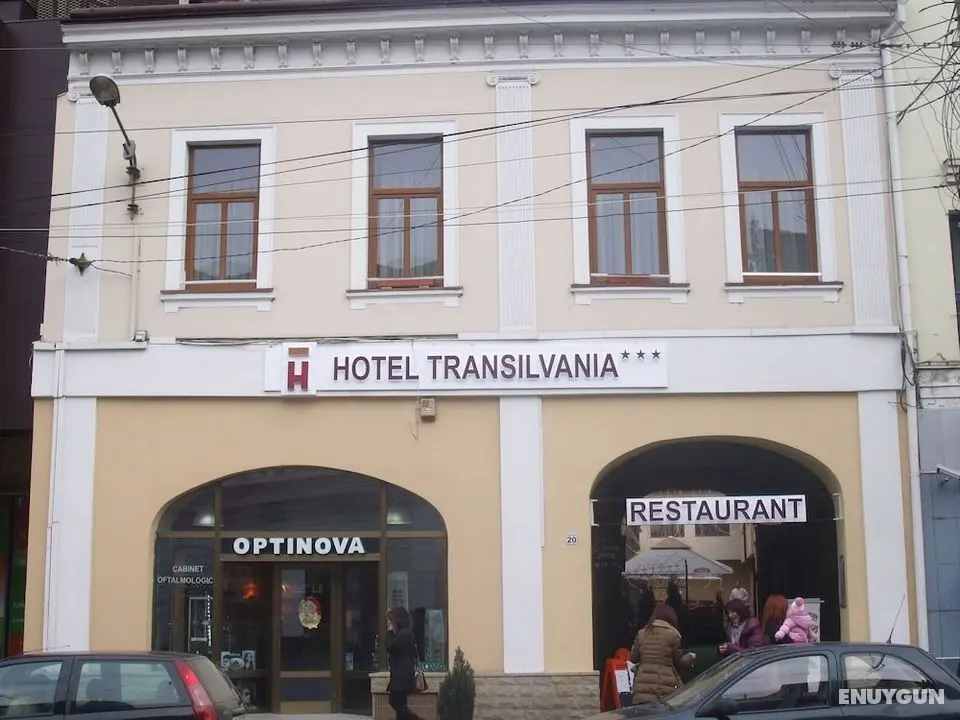 Hotel Transilvania - Dış Mekan