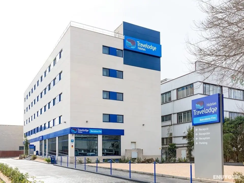 Hotel Travelodge Barcelona Fira - Dış Mekan
